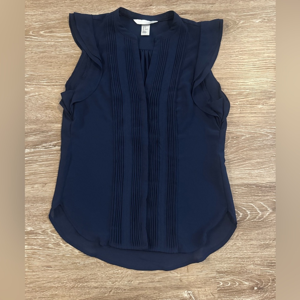 H&M button up top